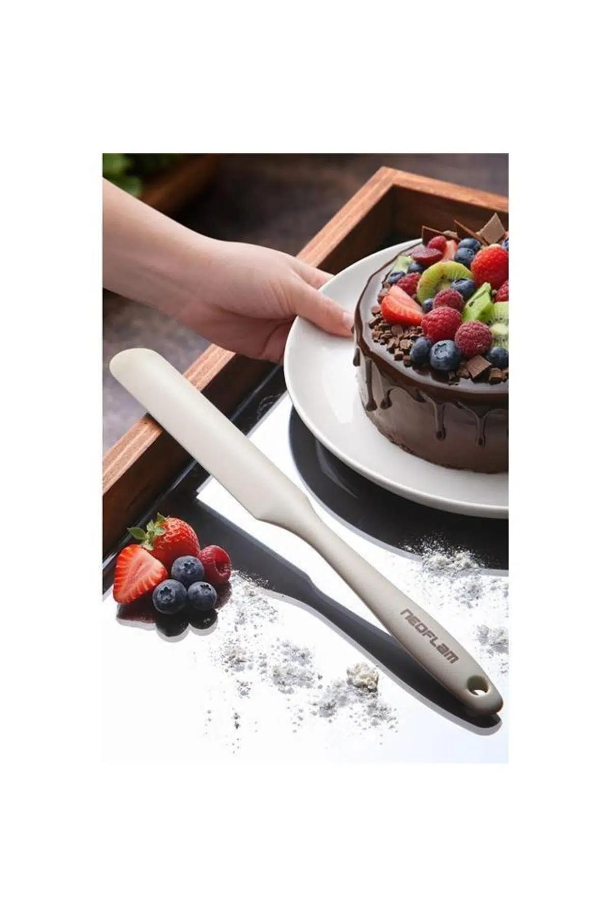 Neoflam Silikon İnce Pasta Spatulası Bej