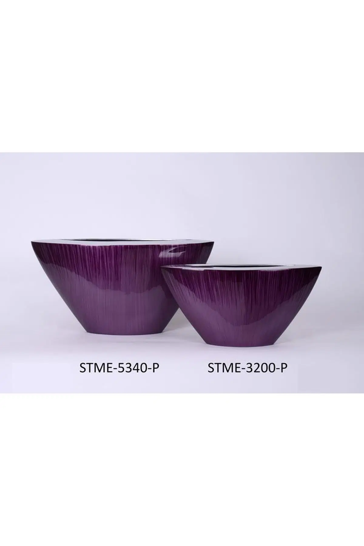 Seta Martına Vazo Üçgen Büyük Mor 49*15*21 Cm